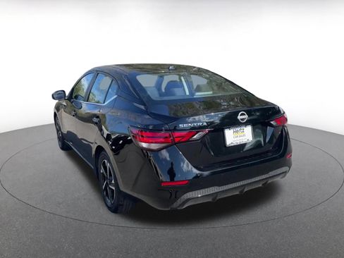 Used 2025 Nissan Sentra SV image 7