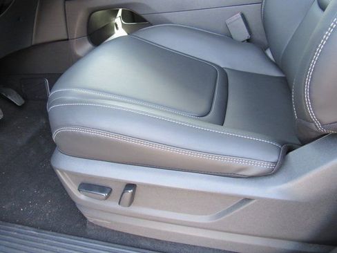 New 2026 Nissan Armada SV image 14