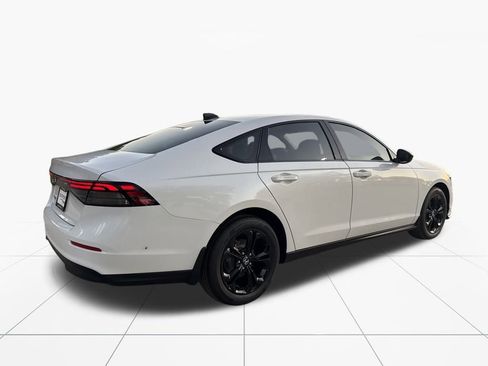 New 2025 Honda Accord SE image 8