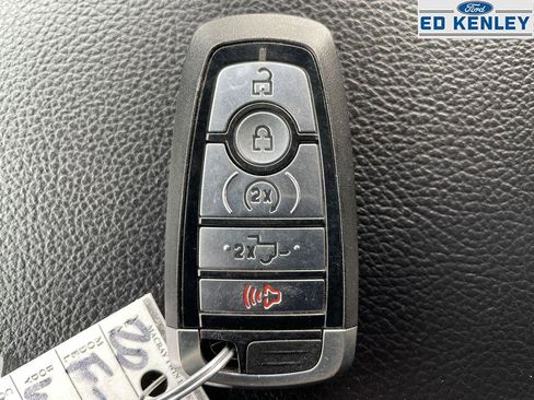 Used 2019 Ford F150 Lariat image 10