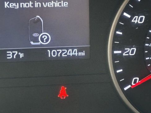 Used 2018 Kia Stinger image 11