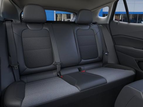 New 2026 Chevrolet Trax LT w/ LT Convenience Package FWD image 19