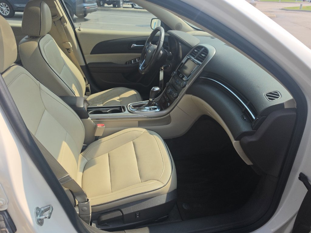 Used 2013 Chevrolet Malibu LT FWD image 32