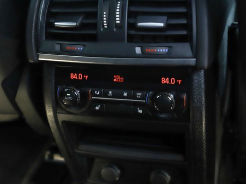 Used 2017 BMW X5 xDrive50i image 16