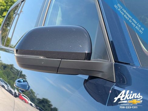 Used 2023 Volkswagen Atlas SEL R-Line AWD/4WD image 12