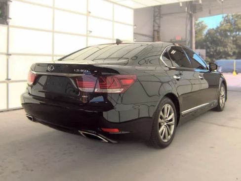 Used 2014 Lexus LS 460 AWD w/ Comfort Package image 2