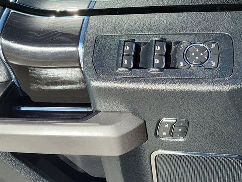 Used 2019 Ford F150 Platinum w/ Equipment Group 701A Luxury image 22