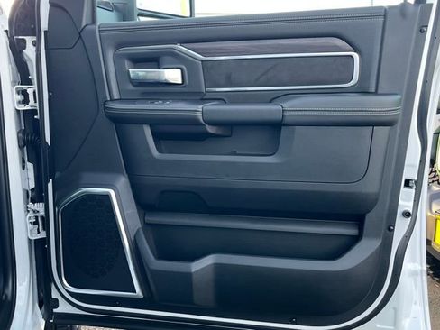 New 2026 RAM 3500 Laramie w/ Sport Appearance Package AWD/4WD image 32