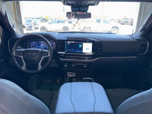 Used 2023 Chevrolet Silverado 1500 RST AWD/4WD image 18