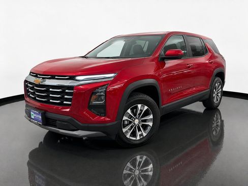 Used 2026 Chevrolet Equinox LT FWD image 1
