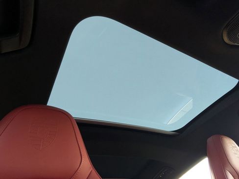 New 2026 Porsche Panamera image 26