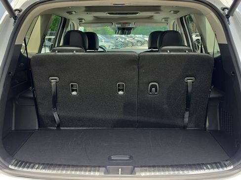 Certified 2025 Kia Telluride SX w/ SX Captain's Chair Package FWD image 6