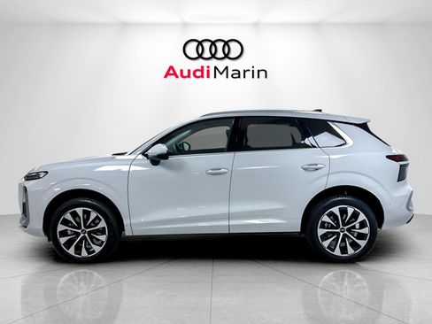 New 2026 Audi Q3 quattro 2.0T AWD/4WD image 2