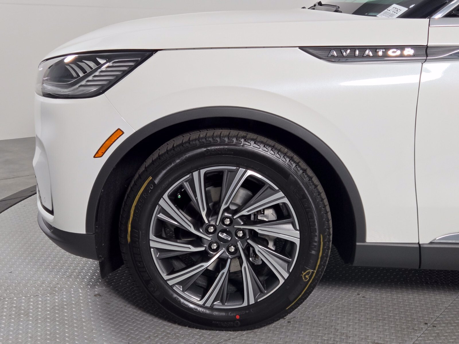 New 2027 Lincoln Aviator 2WD image 11