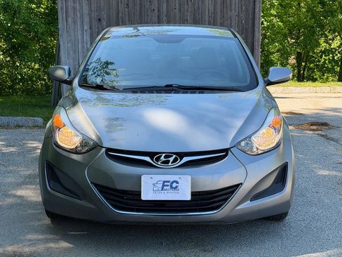 Used 2016 Hyundai Elantra SE FWD image 2