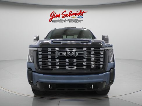 Used 2025 GMC Sierra 2500 Denali Ultimate AWD/4WD image 3