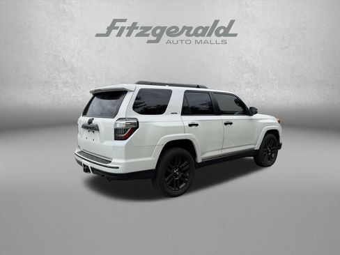 Used 2019 Toyota 4Runner Limited AWD/4WD image 8