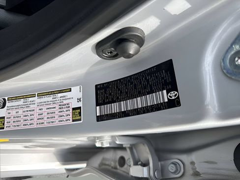 Used 2024 Toyota Corolla LE FWD image 27