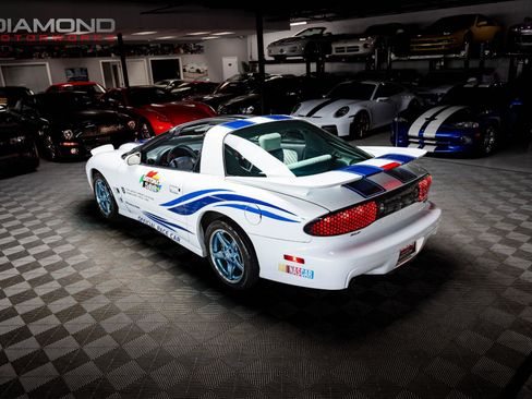 Used 1999 Pontiac Firebird Formula RWD image 4