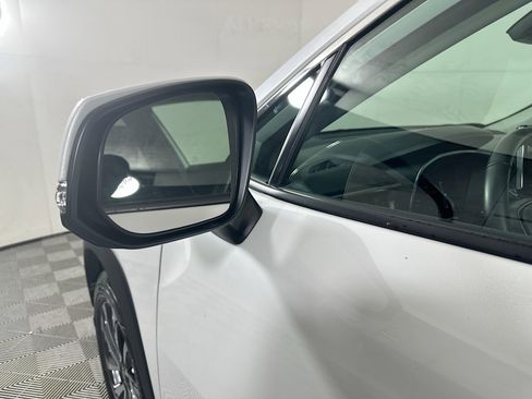 Used 2023 Toyota Corolla Cross XLE w/ Convenience Package AWD/4WD image 10