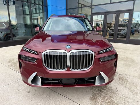Used 2026 BMW X7 xDrive40i AWD/4WD image 2