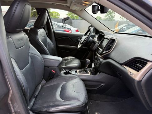 Used 2016 Jeep Cherokee Limited AWD/4WD image 18