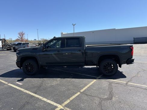 New 2026 Chevrolet Silverado 3500 LTZ w/ LTZ Plus Package AWD/4WD image 8