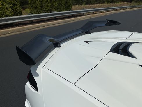 Used 2024 Chevrolet Corvette Z06 RWD image 44