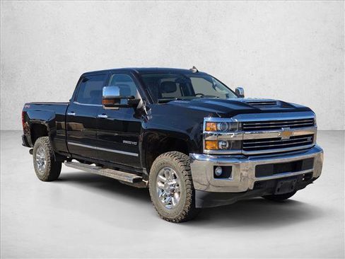 Used 2019 Chevrolet Silverado 2500 LTZ w/ Duramax Plus Package AWD/4WD image 3
