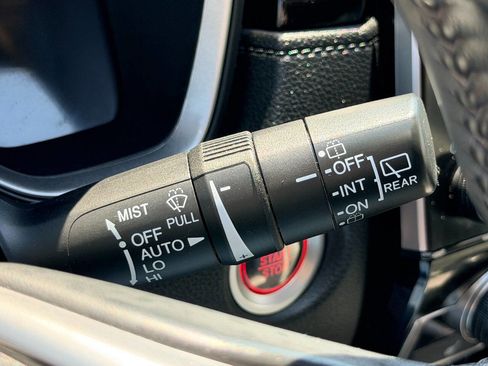 Used 2019 Honda CR-V Touring image 33