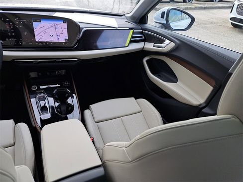 New 2025 Audi A5 2.0T Prestige image 25