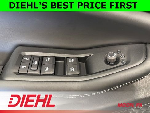 New 2025 Jeep Grand Cherokee Altitude w/ Trailer Tow Package image 21