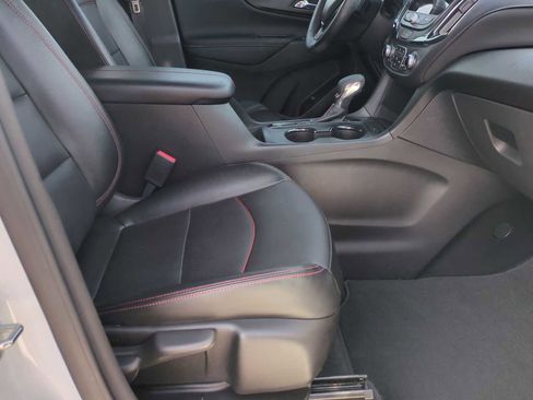 Used 2024 Chevrolet Equinox RS w/ RS Leather Package image 29