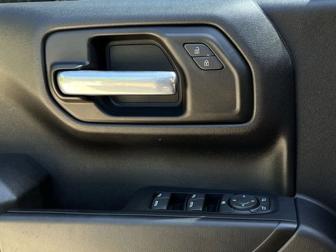 Used 2022 Chevrolet Silverado 1500 Custom AWD/4WD image 20