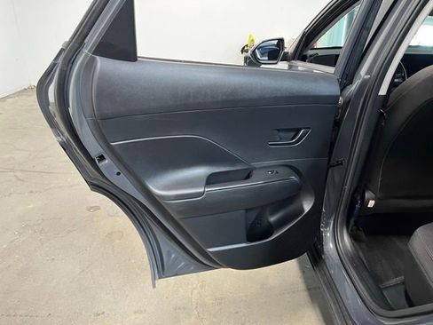 Used 2024 Hyundai Kona SEL FWD image 18