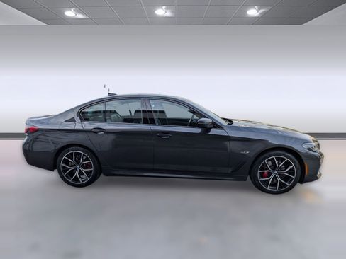 Certified 2023 BMW 530e xDrive w/ Premium Package image 8