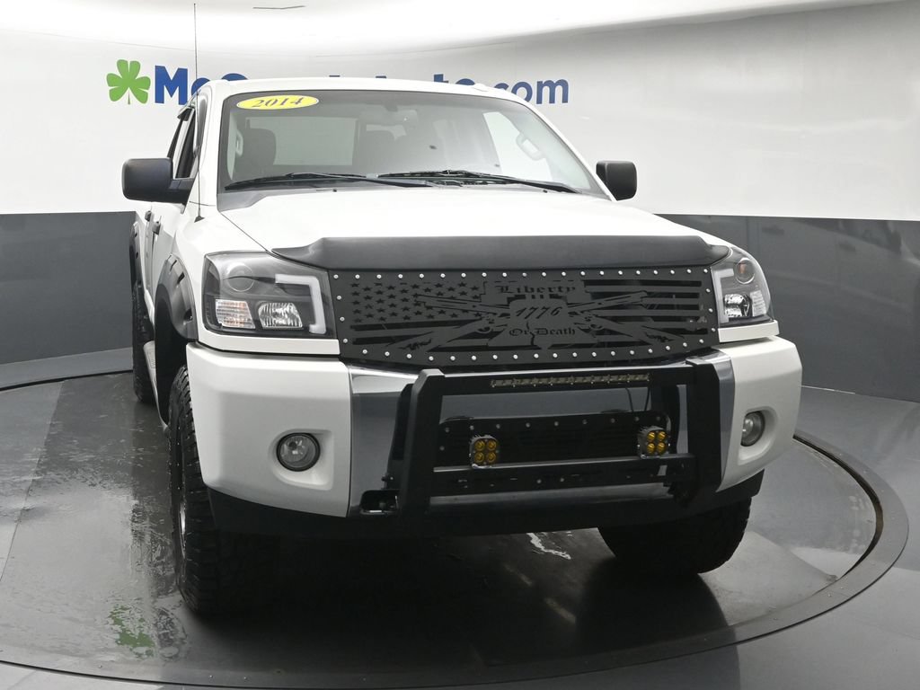 Used 2014 Nissan Titan SV w/ SV Value Truck Package AWD/4WD image 5