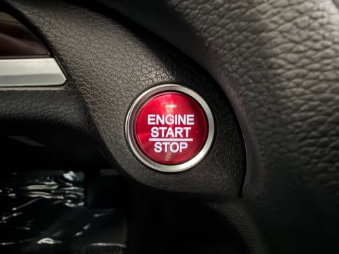 Used 2016 Acura TLX image 29