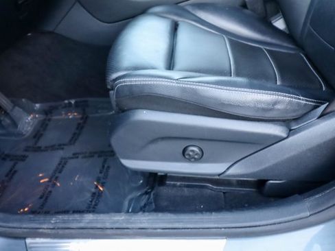 Used 2018 Mercedes-Benz GLC 300 4MATIC image 32