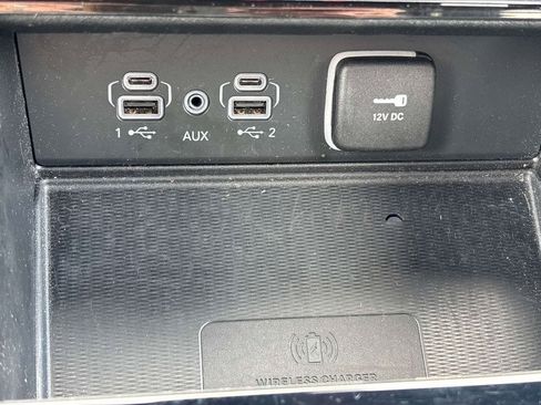 Used 2023 Jeep Grand Cherokee L Laredo AWD/4WD image 29