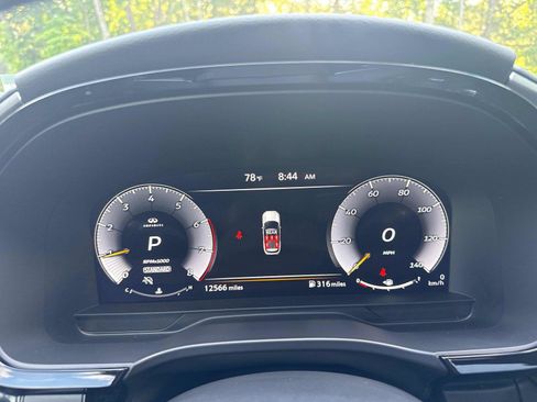 Used 2025 INFINITI QX60 Luxe FWD image 16