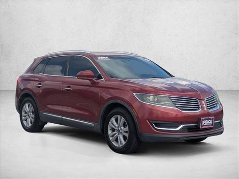 Used 2016 Lincoln MKX Premiere FWD image 3