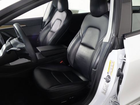 Used 2023 Tesla Model 3 Standard Range image 29