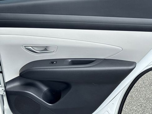 Used 2025 Hyundai Tucson SEL image 16