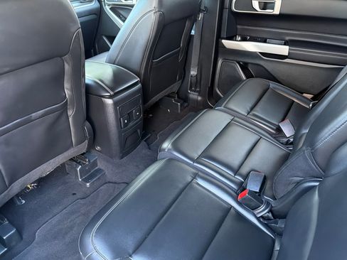 Used 2024 Ford Explorer XLT w/ Equipment Group 202A image 12