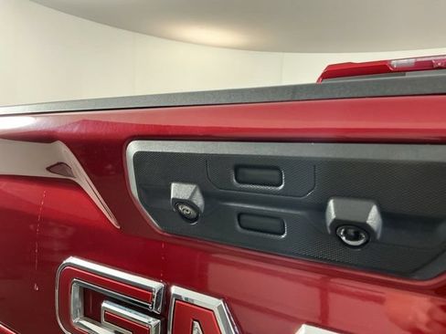 Used 2023 GMC Sierra 2500 Denali AWD/4WD image 9