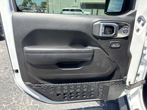 Used 2021 Jeep Wrangler Unlimited Sport AWD/4WD image 18