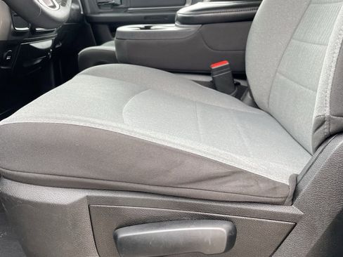 Used 2024 RAM 1500 Classic SLT image 20