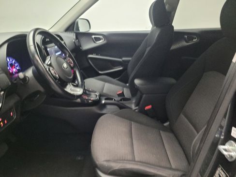 Used 2020 Kia Soul EX image 17