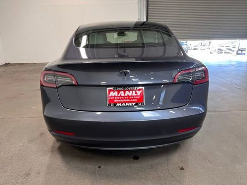 Used 2023 Tesla Model 3 Standard Range image 4